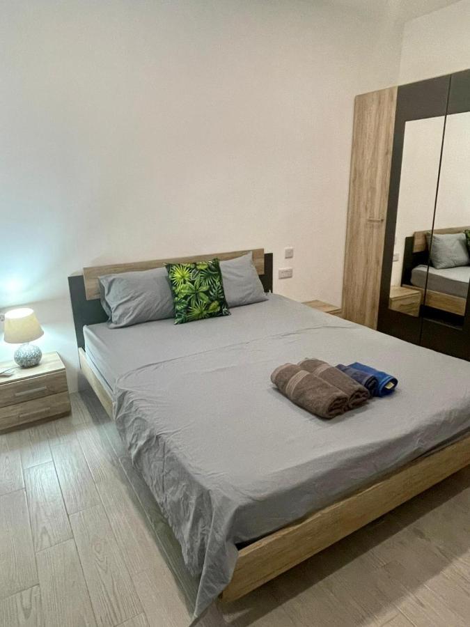 City Center Properties - Modern Room With Ac & Ensuit Bathroom - Room 1 San Pawl il-Baħar Kültér fotó